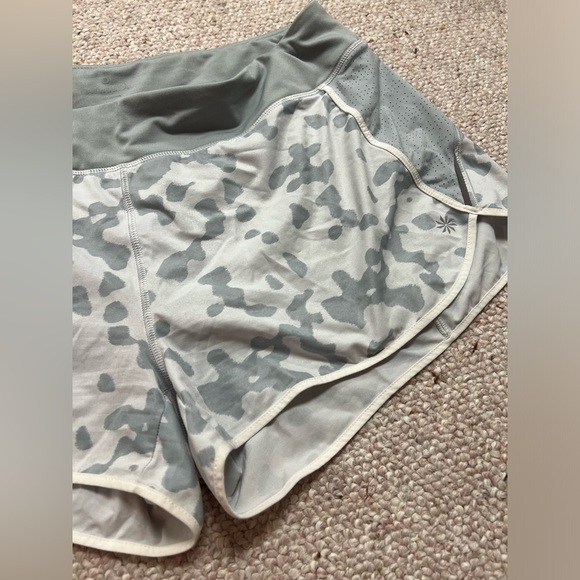 Athleta camo shorts - Picture 6 of 7